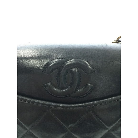 Chanel Leather Chain Shoulder Bag - Picture 5 of 6